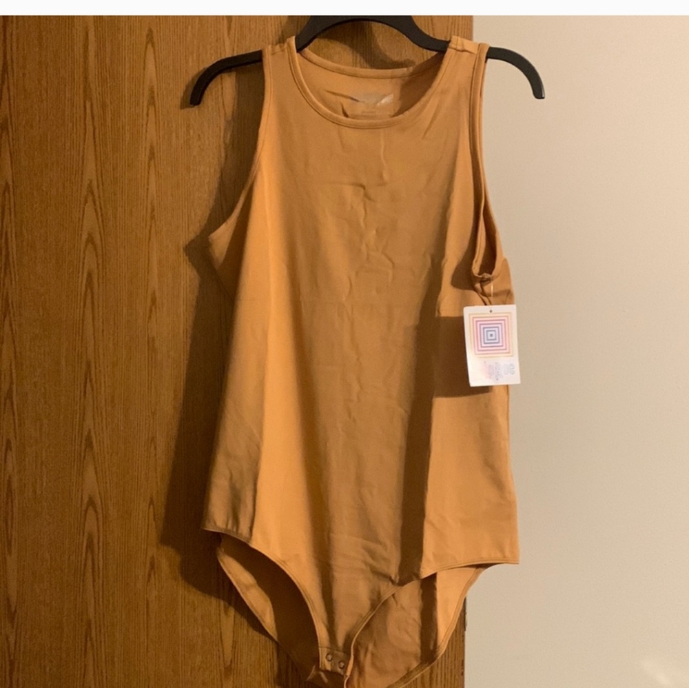 Lularoe bodysuit SZ 2XL NWT